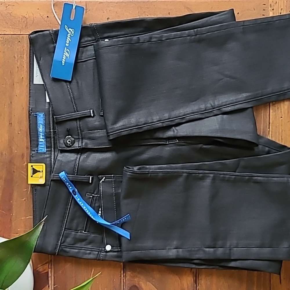 BNWT G-Star Tapered Jeans